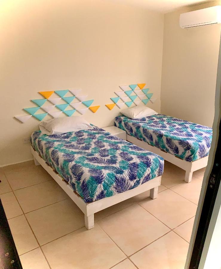 Yellowsub Apartments Cancún Exterior foto
