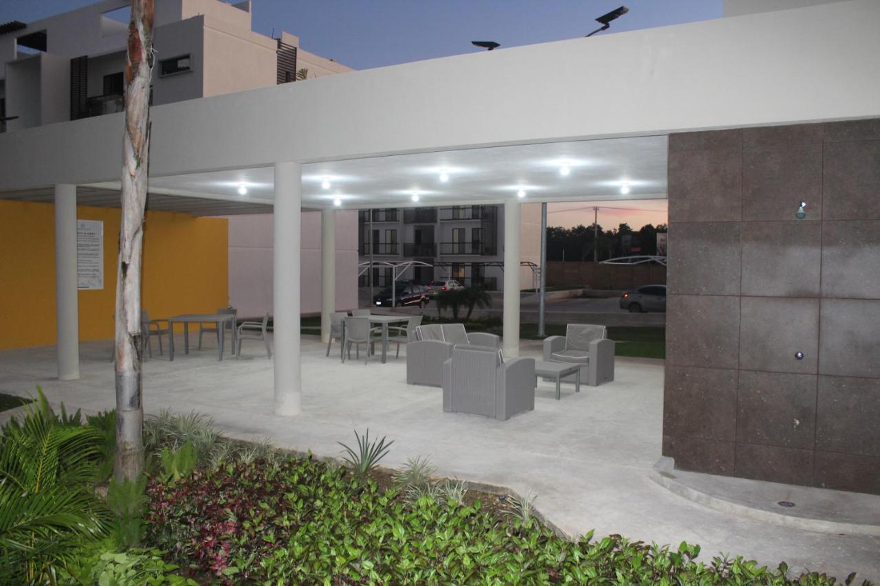 Yellowsub Apartments Cancún Exterior foto